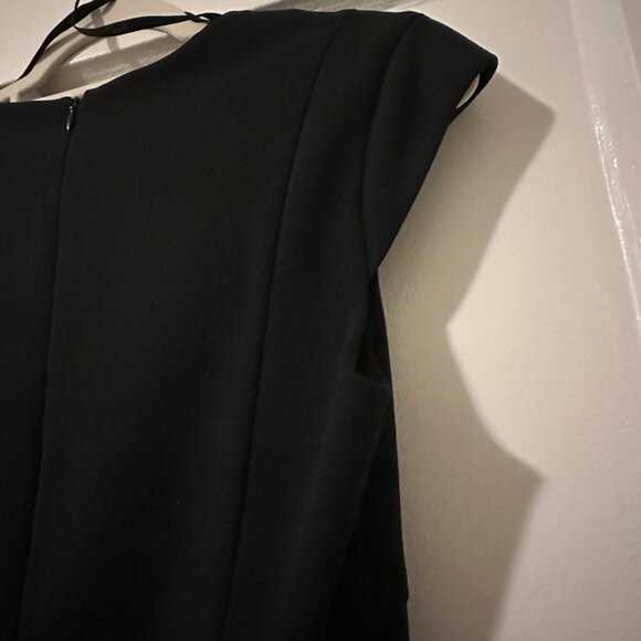Tahari - Timeless Black Dress – Size 2 - Picture 10 of 10